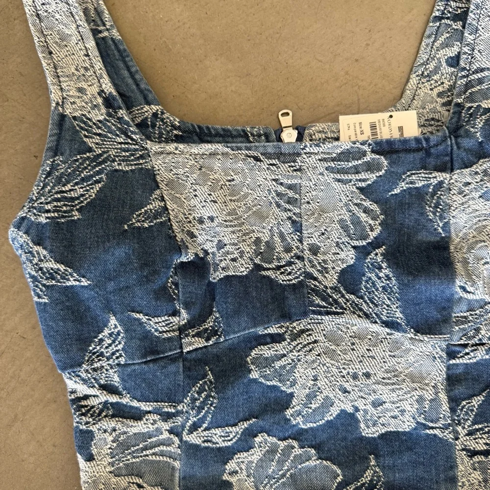 Avec Les Filles / Denim Floral Two Piece Set / Blue - Picture 4 of 16